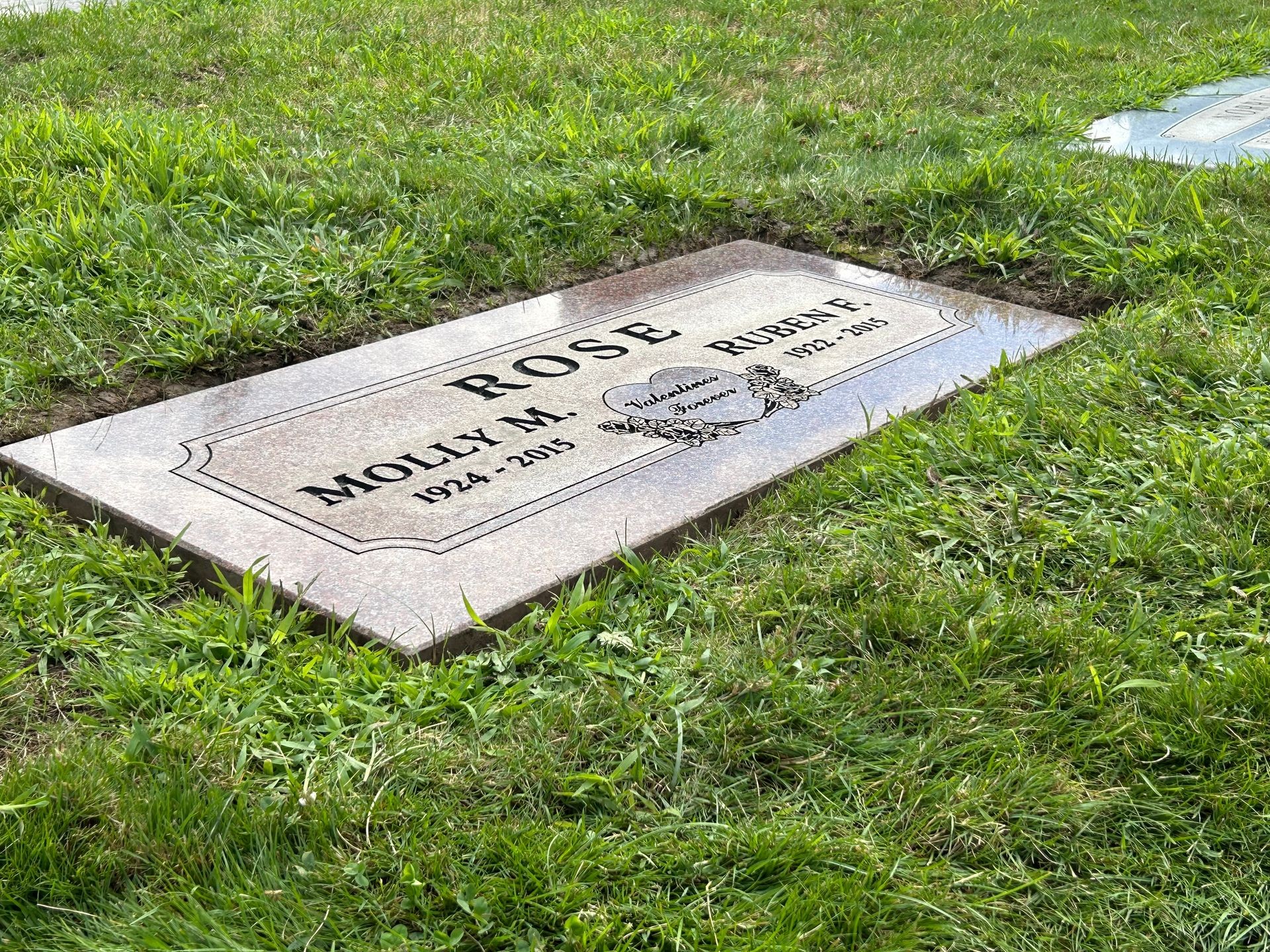 Standard Flat Headstone Cleaning 